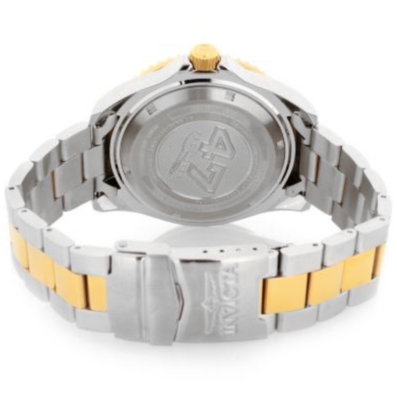 Invicta Diver Quartz Diamond Accented Men’s Watch - Picture 2 of 3